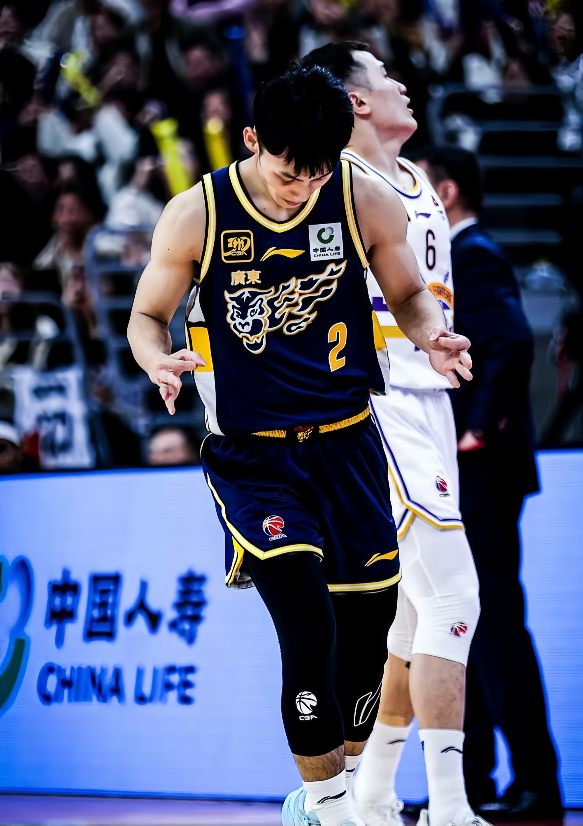 广东宏远队迎来五连胜，主帅表扬球员积极拼搏的简单介绍
