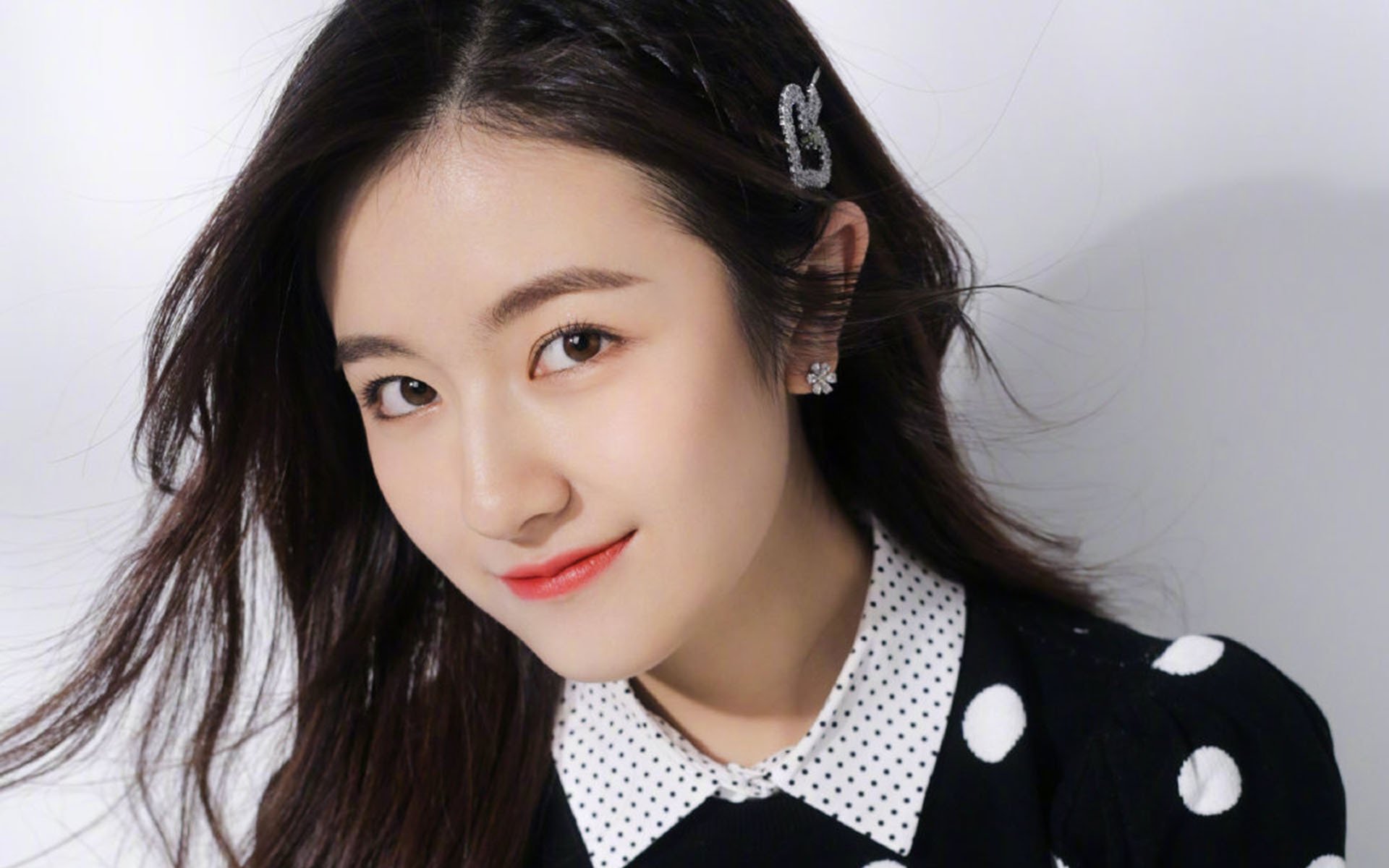 pg电子试玩网站-破茧时刻，湖人高压进攻撕碎步行者，利拉德总决赛临危擎旗